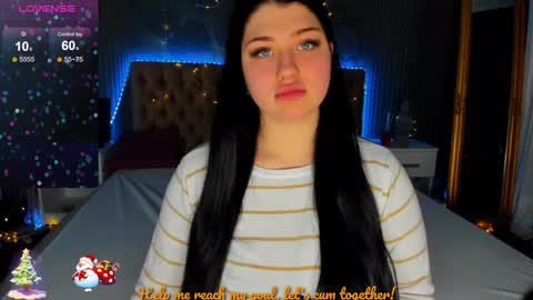 MissMillss online show from December 17, 7:07 am