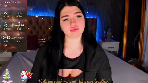 MissMillss online show from December 14, 7:07 am