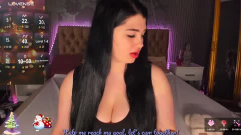 MissMillss online show from December 13, 7:04 am