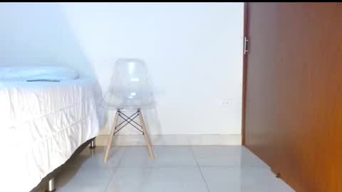 Snapshot of misspandora_ chatting on February 26, 9:50 pm Tell me Pandora online show from February 26, 9:50 pm