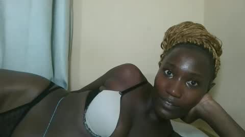 pretty gal online show from March 10, 4:46 pm