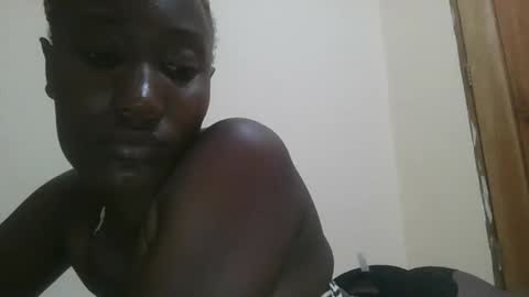 pretty gal online show from March 4, 5:13 pm