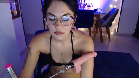 Snapshot of missvenuss chatting on January 18, 11:22 pm IG MISSVENUSS1 online show from January 18, 11:22 pm