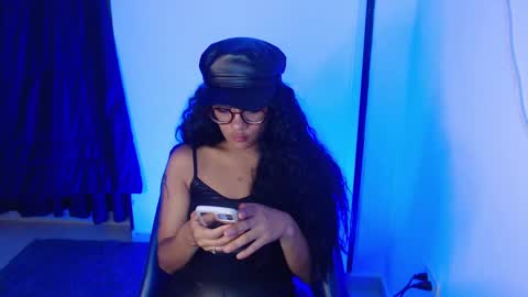 Snapshot of missvenuss chatting on February 11, 4:22 am IG MISSVENUSS1 online show from February 11, 4:22 am