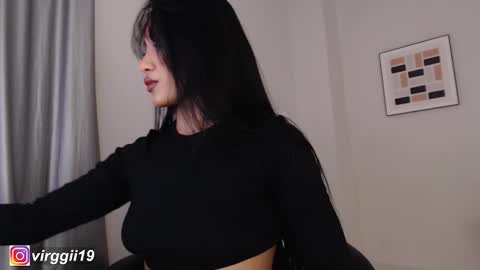 Snapshot of missvirggii chatting on October 20, 9:40 pm missvirggii online show from October 20, 9:40 pm