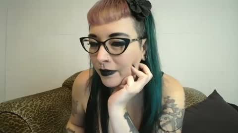 Missy Dee online show from January 21, 1:50 am