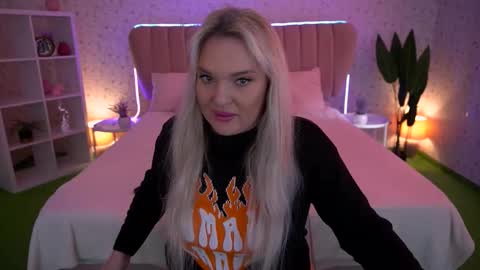 missyymarty online show from February 23, 8:25 am