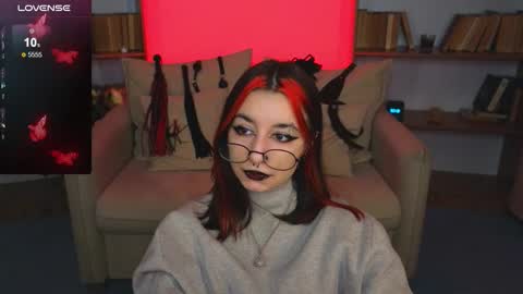 Marcelline online show from November 28, 11:02 am