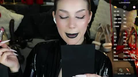 Darsy online show from April 11, 7:45 am
