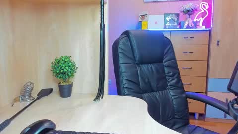 Mistress Kristi online show from February 25, 6:23 pm