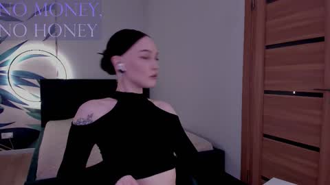 Mistress Mia online show from January 7, 5:22 am