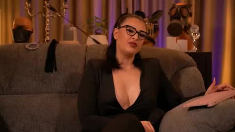 Mistress Kelly online show from September 25, 11:57 pm