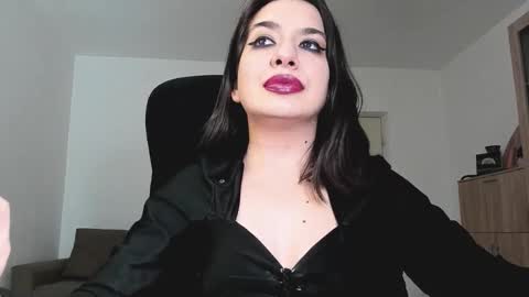 YourGoddessM online show from February 15, 2:27 pm