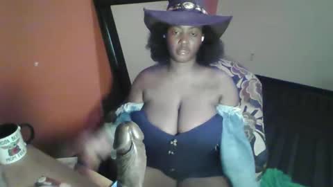 mistressmochareign online show from April 14, 2:22 am