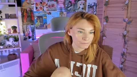 Snapshot of mistybarnes chatting on January 27, 11:43 am MistyBarnes NONUDE MODEL online show from January 27, 11:43 am
