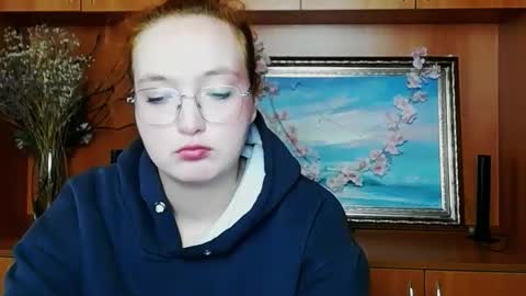 Aria online show from April 18, 7:33 am