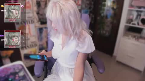 Emili online show from March 7, 3:46 am