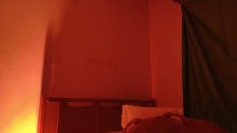 MoonLipson online show from March 17, 2:15 am