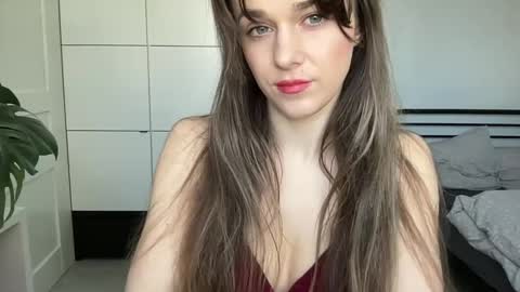 mmminnie online show from March 7, 11:18 am