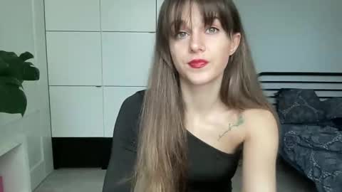 mmminnie online show from February 7, 1:11 pm