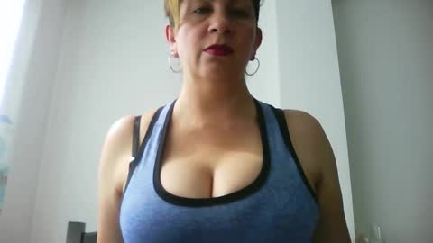 Snapshot of mmsexymm84 chatting on January 21, 8:00 pm mmsexymm84 online show from January 21, 8:00 pm