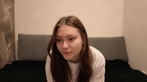 Alyaska online show from April 21, 2:02 pm