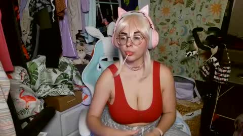 The Mochi Rainbow Variety Show online show from January 14, 11:16 pm