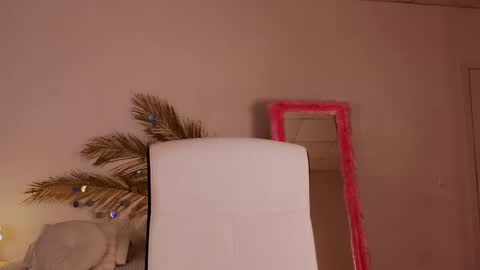 Molly online show from February 17, 3:55 pm