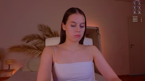 Molly online show from December 11, 9:34 pm