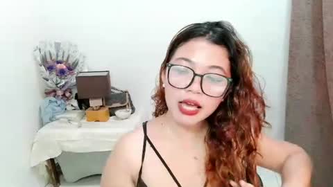 Snapshot of moleschaxxx chatting on October 10, 11:48 am Jane online show from October 10, 11:48 am