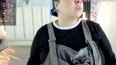 Hey Guys  Im Mollie online show from September 19, 12:26 pm