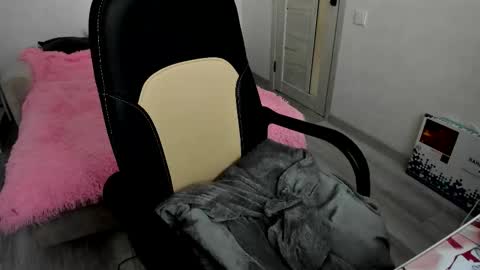 Ill tell you when were private online show from September 27, 2:13 pm