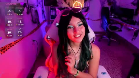 Snapshot of molly_sweetlove chatting on October 17, 8:12 pm molly_sweetlove online show from October 17, 8:12 pm
