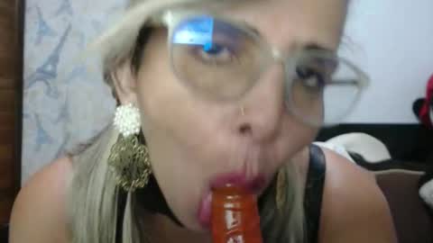 Molly Bunny online show from October 15, 10:45 pm