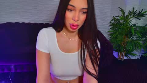 Julia online show from February 4, 8:12 pm