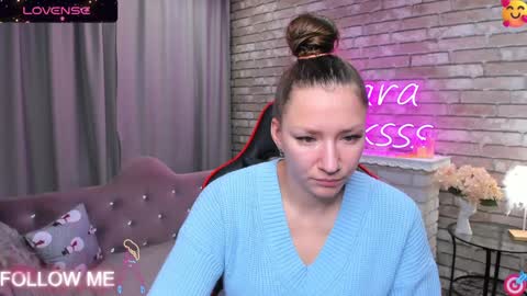 Snapshot of mollynay chatting on January 28, 12:05 am hi im Molly heregreat boobs big heart warm pussy online show from January 28, 12:05 am