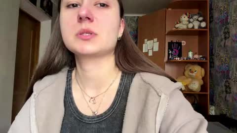 Molly online show from May 26, 11:09 am