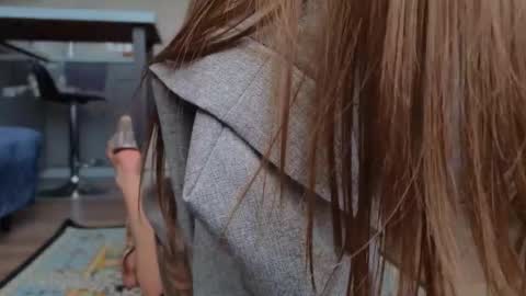 Molly online show from November 19, 11:10 am