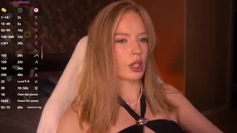 mollyymayy online show from June 16, 3:29 am