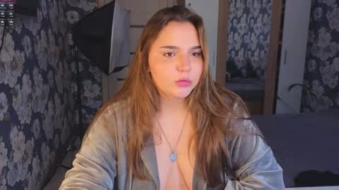 Leah online show from February 6, 11:46 am