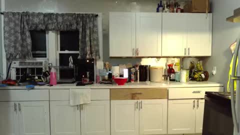 Mommy bubbles online show from February 8, 2:48 am