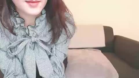 Momo online show from February 11, 8:10 pm