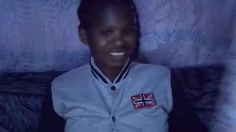 momsdoll online show from February 24, 4:38 pm