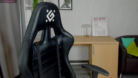 mon1ca_jones online show from February 11, 9:22 am