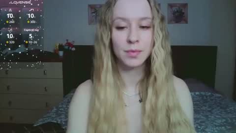 Mona online show from February 11, 3:13 pm