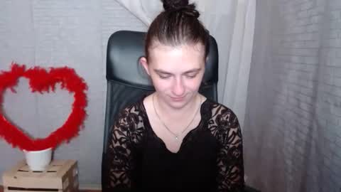 monakali online show from October 1, 7:24 am