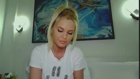 Monica online show from June 6, 3:35 am