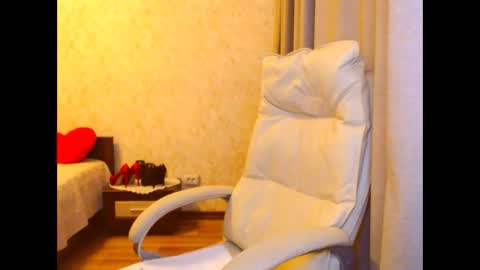 monica online show from December 21, 9:46 am