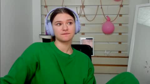 Monika online show from February 20, 1:40 pm