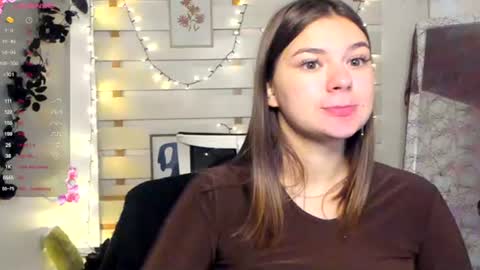 Monika online show from November 4, 1:05 pm